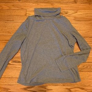 SHEIN Thin Turtle Neck Shirt